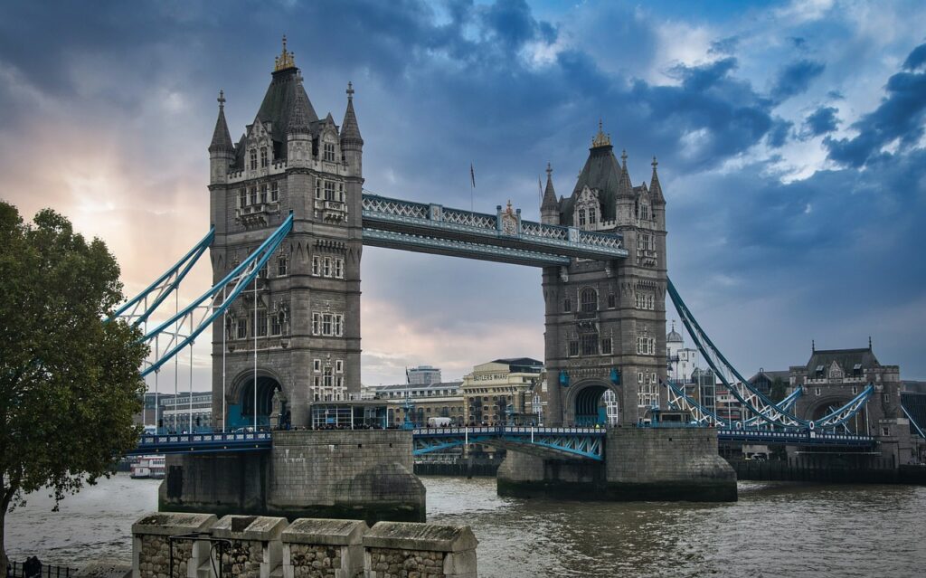 Explore London: with Arjun and Shanaya